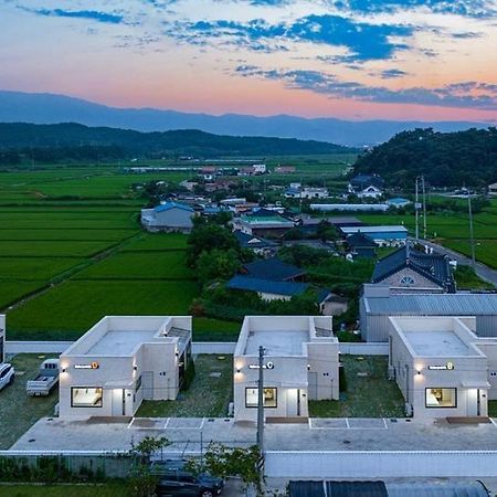 Gyeongju Hathor Pool Villa Εξωτερικό φωτογραφία